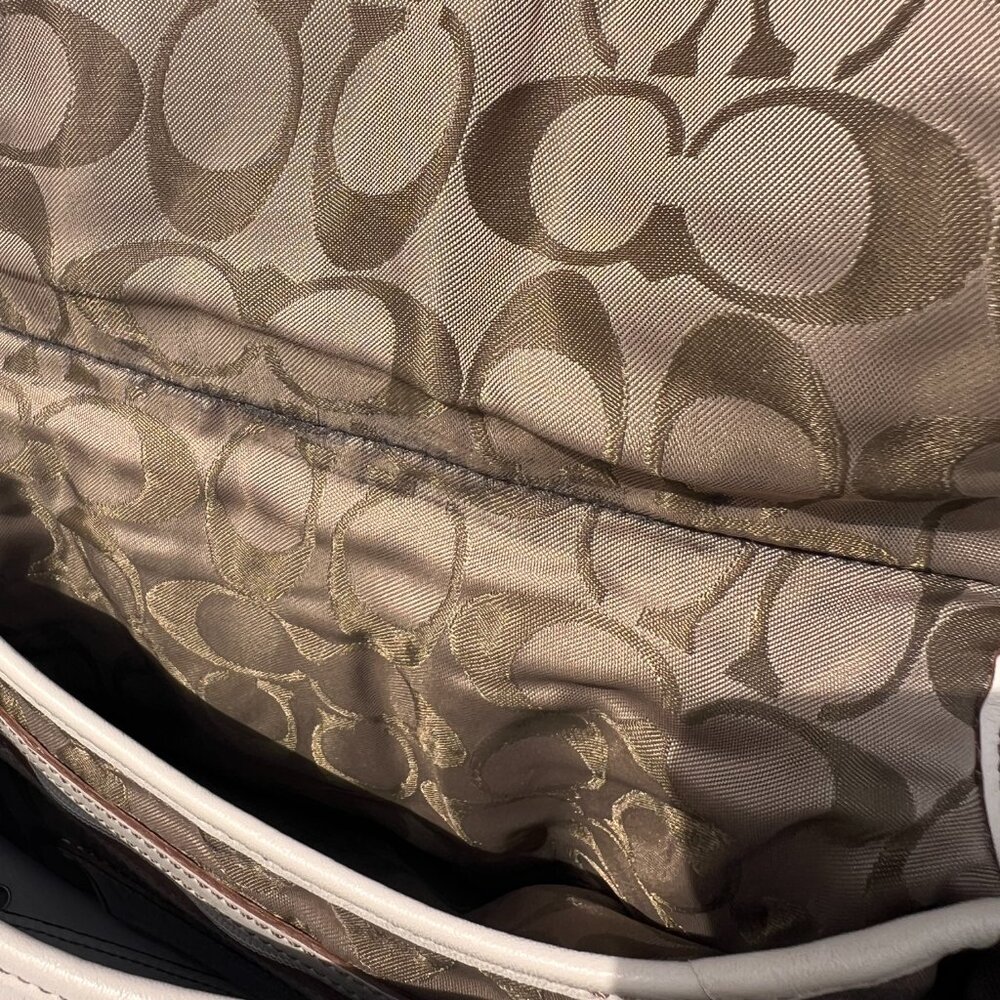 Vintage Coach Soho Ivory Off White Large Shoulder Bag Style 9248 - Picture 10 of 16